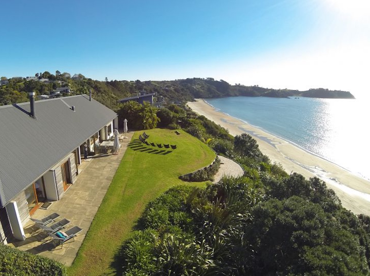 Private Waiheke Island retreat property with coastal views